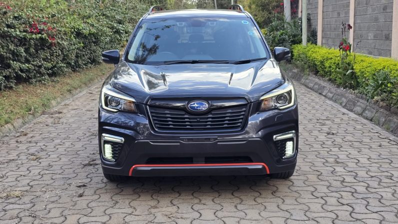 
								Subaru Forester full									