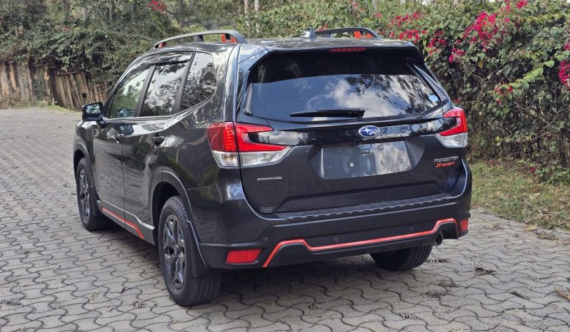 
								Subaru Forester full									