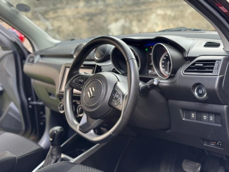 
								Suzuki Swift RS full									