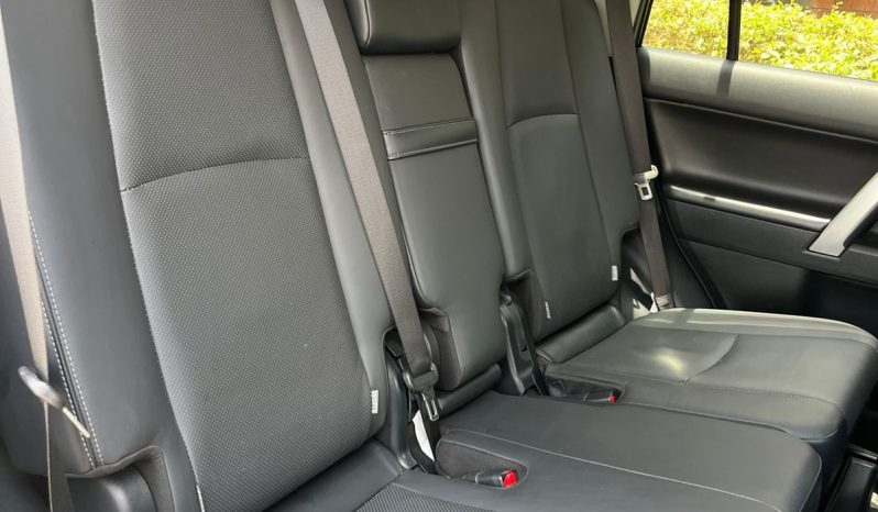 
								Toyota LandCruiser Prado TXL full									