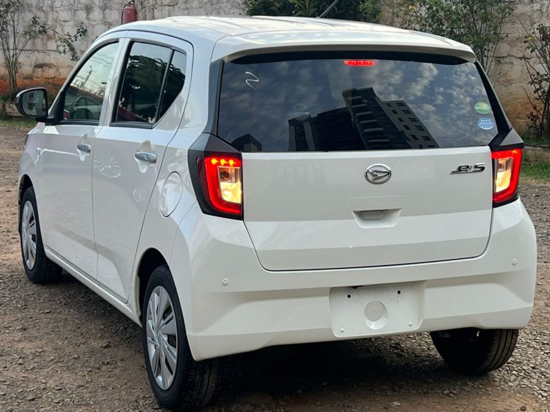 
								Daihatsu Mira (ES) full									