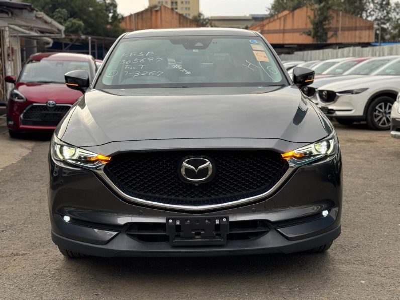 
								Mazda CX-5 full									