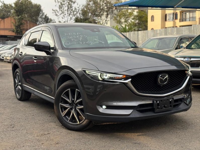 
								Mazda CX-5 full									