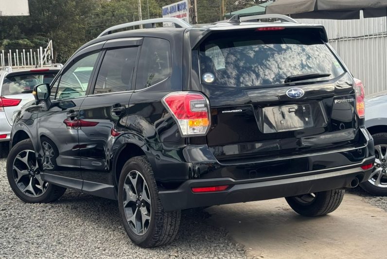 
								Subaru Forester full									