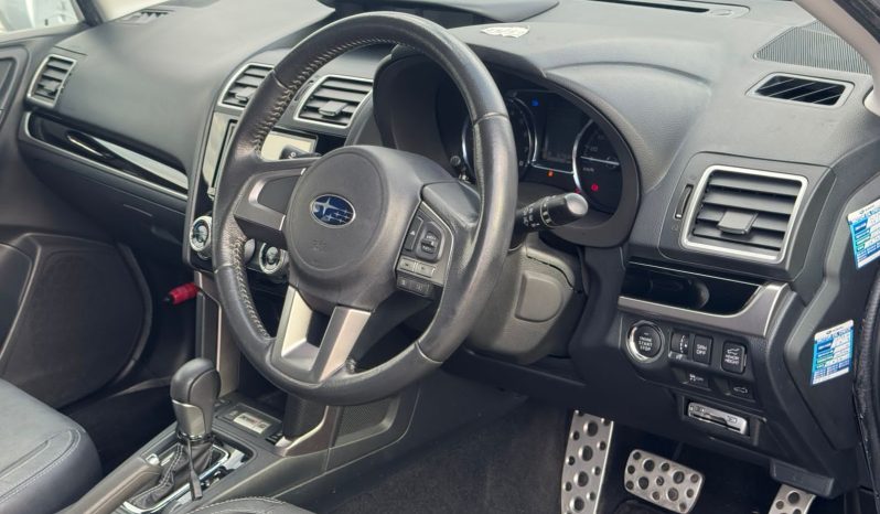 
								Subaru Forester full									