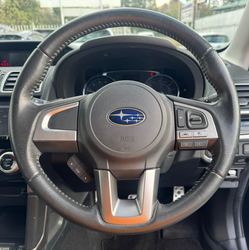 
								Subaru Forester full									