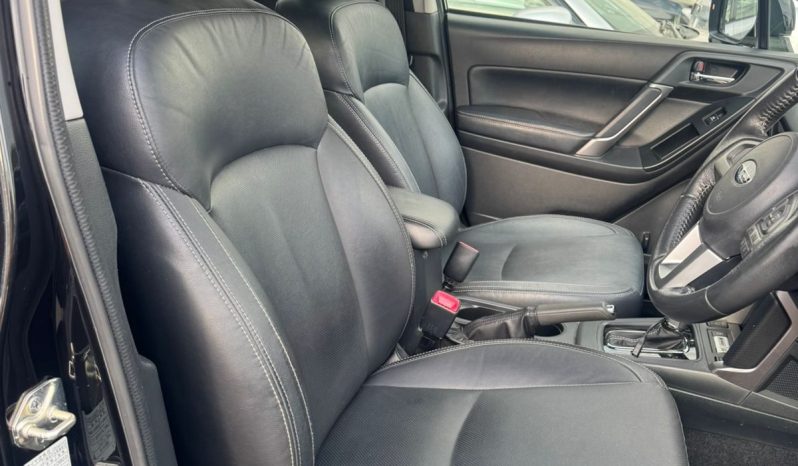 
								Subaru Forester full									