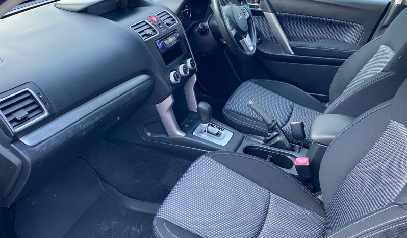 
								Subaru Forester full									