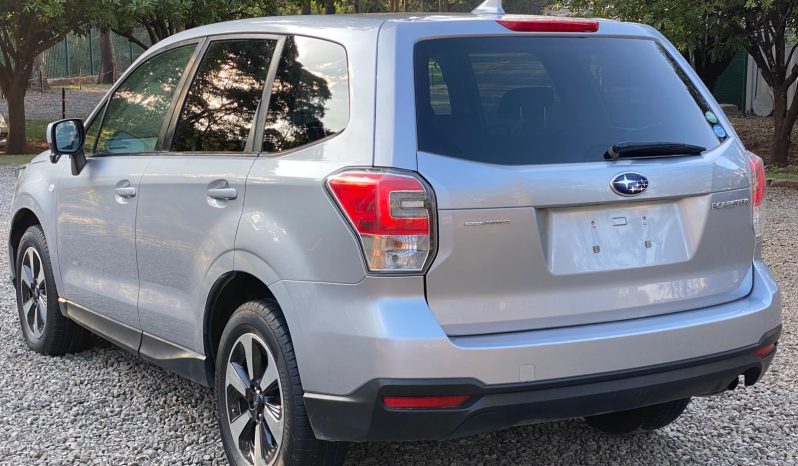 
								Subaru Forester full									