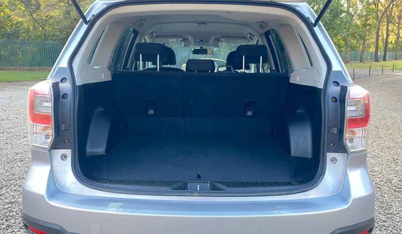 
								Subaru Forester full									