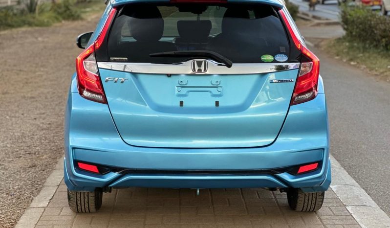 
								Honda Fit full									