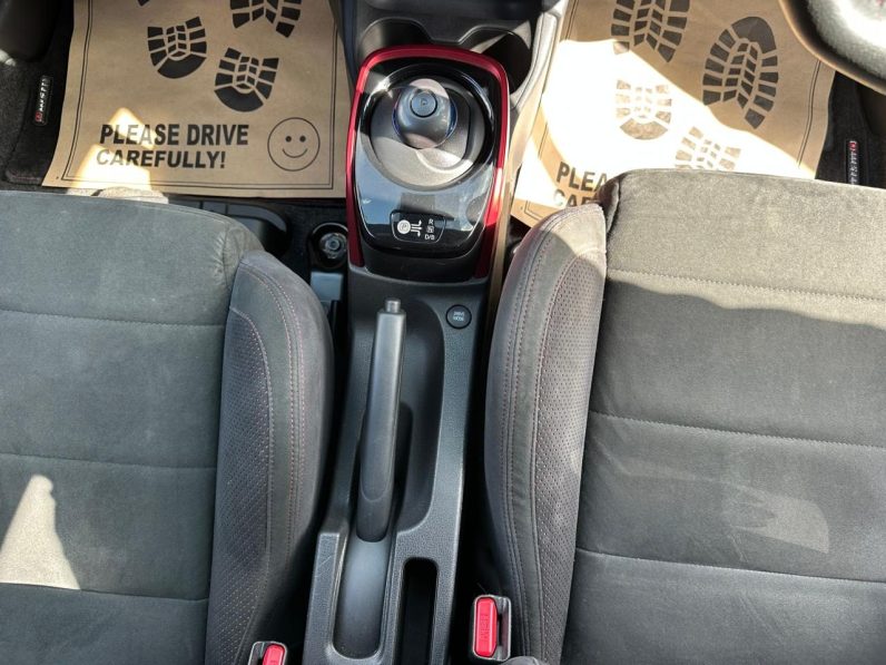 
								Nissan Note E-Power (NISMO) full									