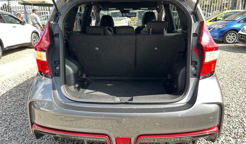 
								Nissan Note E-Power (NISMO) full									