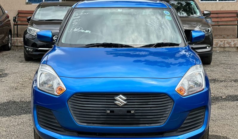 
								Suzuki Swift full									