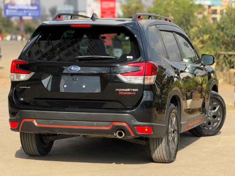 
								Subaru Forester full									