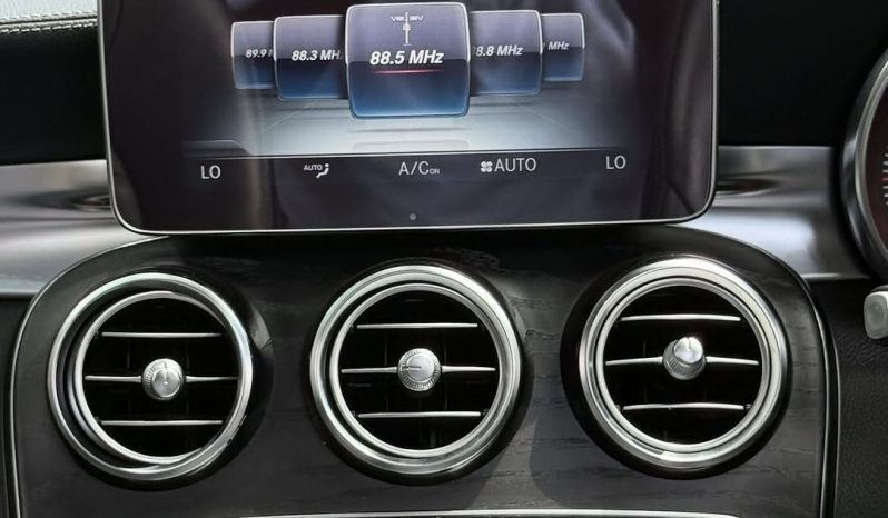 
								Mercedes-Benz  GLC 200 full									