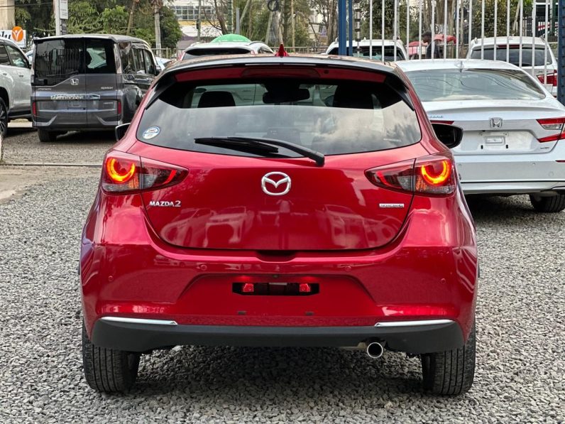 
								Mazda 2 full									