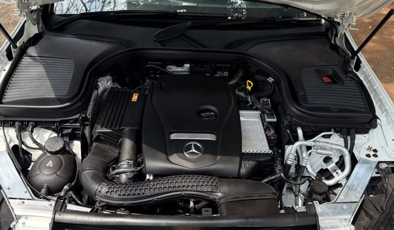 
								Mercedes-Benz  GLC 200 full									