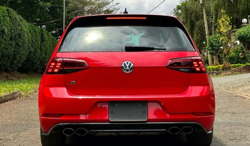 
								Volkswagen Golf R full									