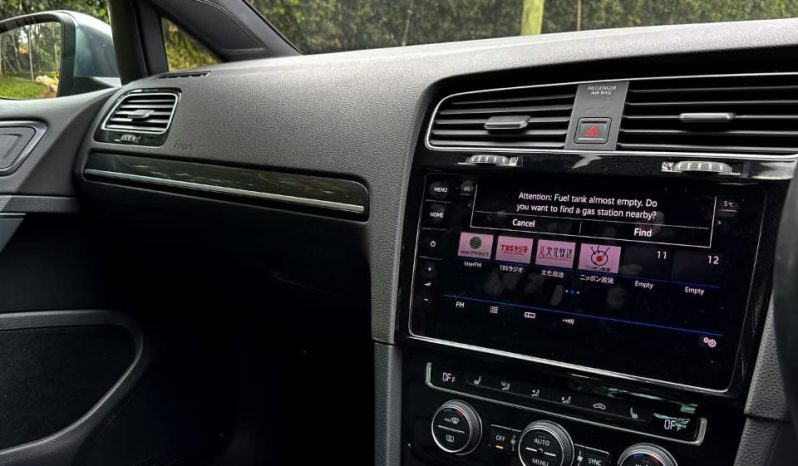 
								Volkswagen Golf R full									