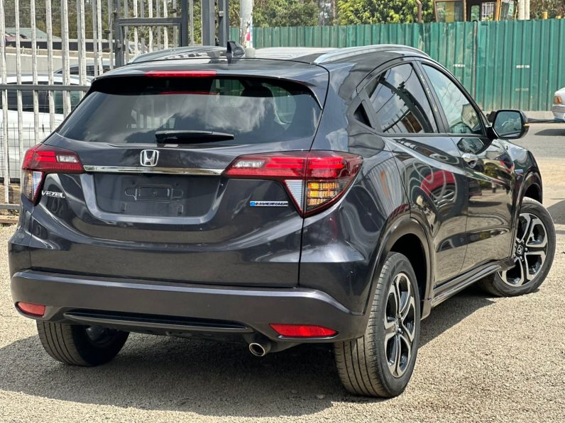 
								Honda Vezel full									