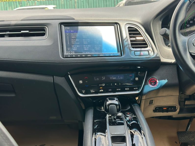 
								Honda Vezel full									