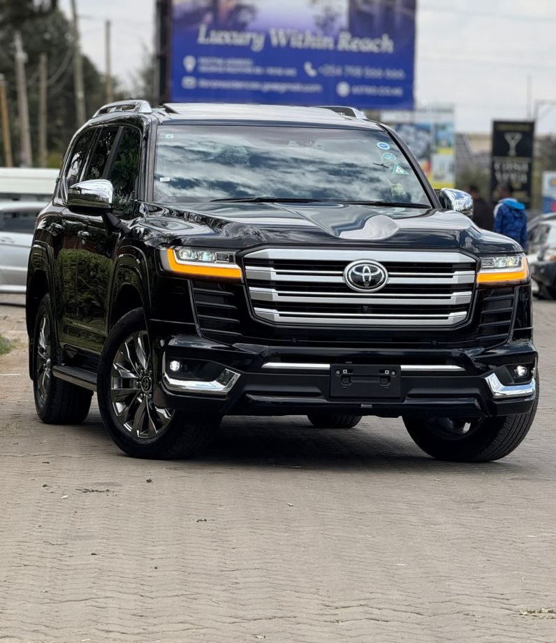 
								Toyota LC300 ZX full									