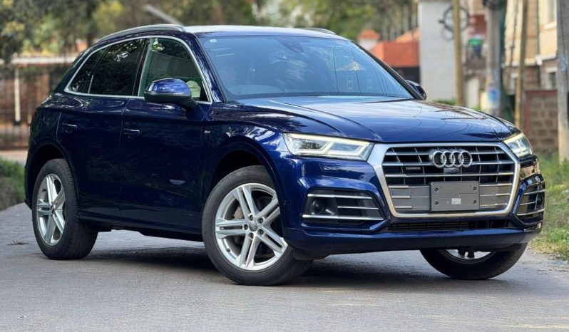 
								Audi Q5(S-Line) full									