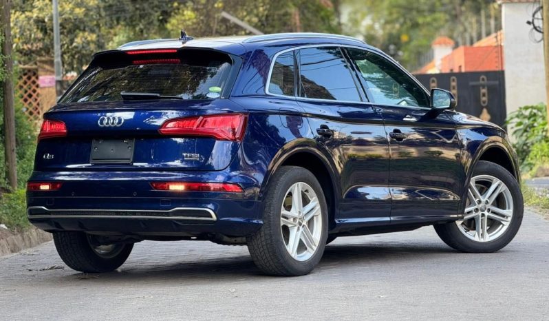 
								Audi Q5(S-Line) full									