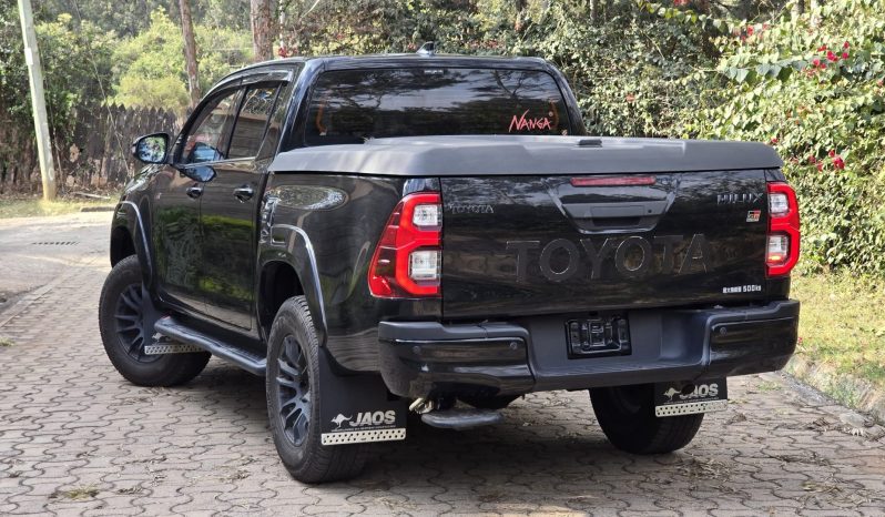 
								Toyota Hilux (GR-SPORT) full									