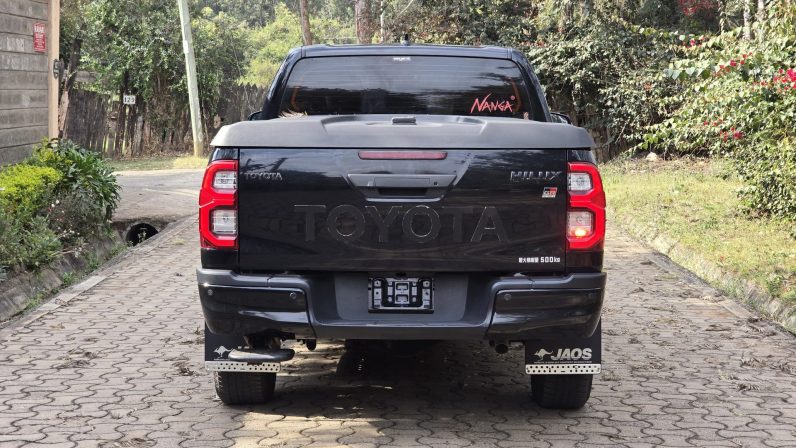
								Toyota Hilux (GR-SPORT) full									