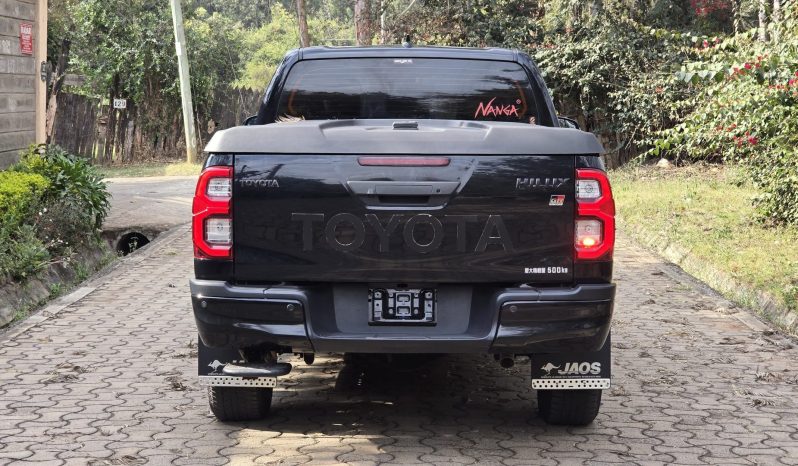 
								Toyota Hilux (GR-SPORT) full									