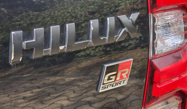 
								Toyota Hilux (GR-SPORT) full									