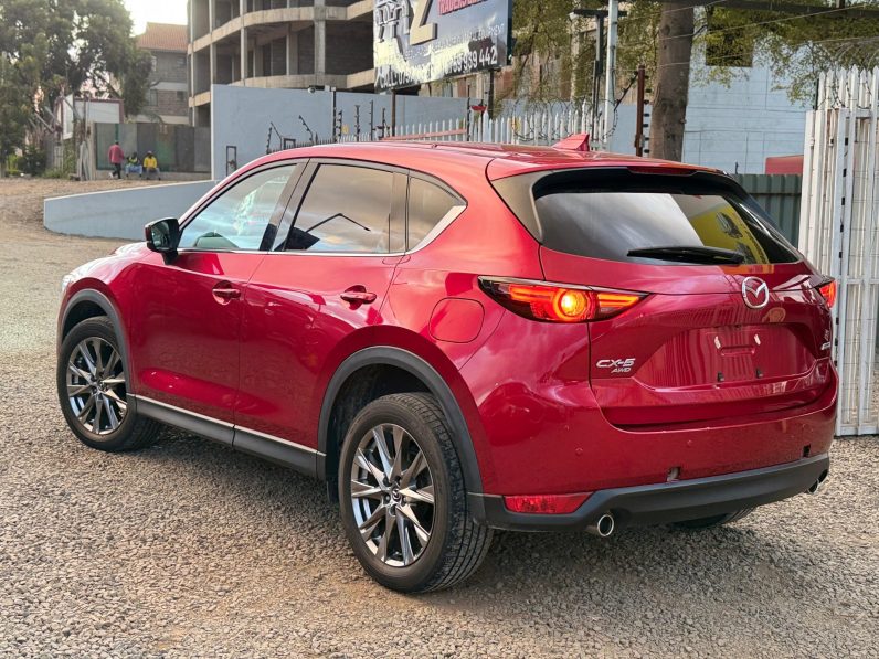 
								Mazda CX-5 full									