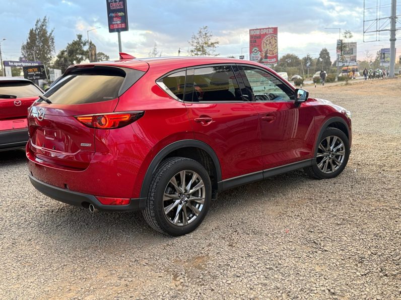 
								Mazda CX-5 full									