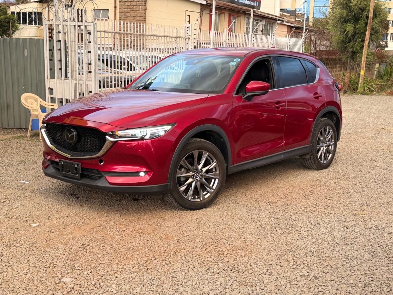 
								Mazda CX-5 full									