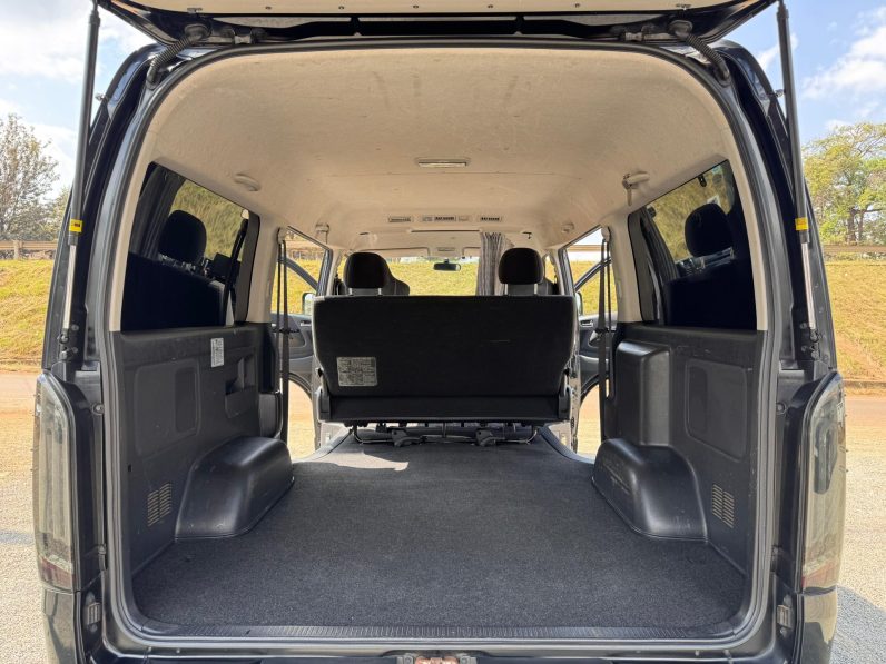 
								Toyota Hiace Super GL full									