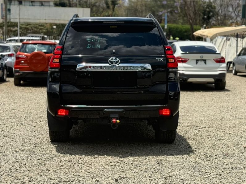 
								Toyota LandCruiser Prado TXL full									