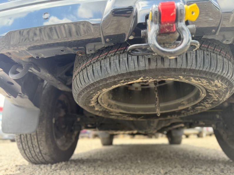 
								Toyota LandCruiser Prado TXL full									