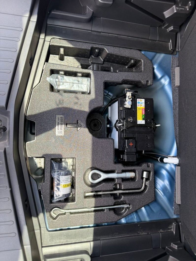 
								Nissan Note E. Power full									