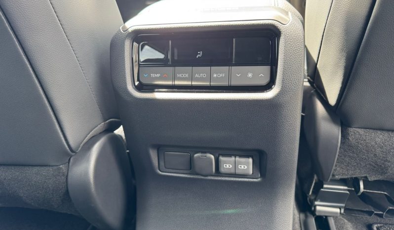 
								Toyota Land Cruiser Prado J250 full									