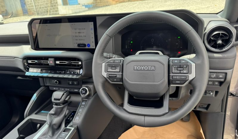 
								Toyota Land Cruiser Prado J250 full									