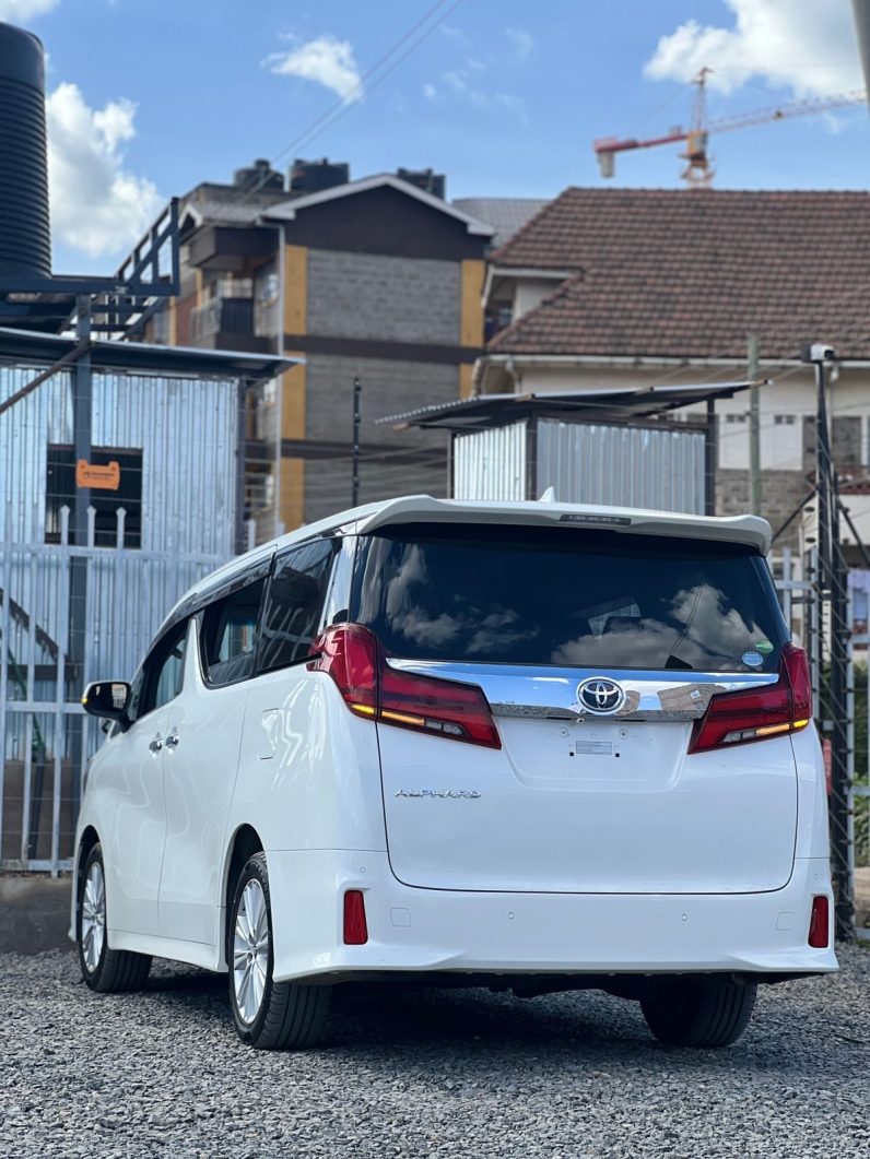 
								Toyota Alphard full									
