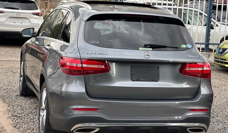 
								Mercedes-Benz GLC 250 full									