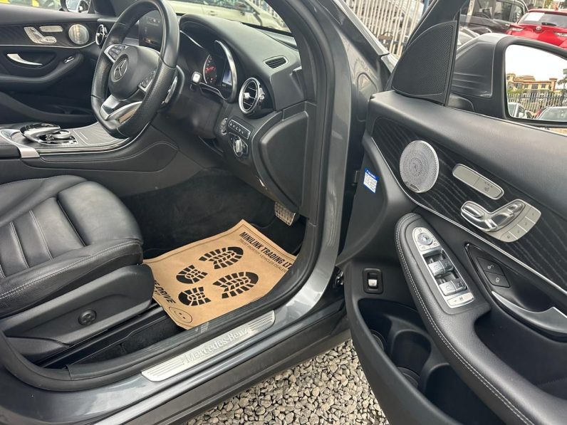 
								Mercedes-Benz GLC 250 full									