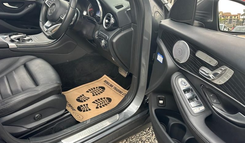 
								Mercedes-Benz GLC 250 full									