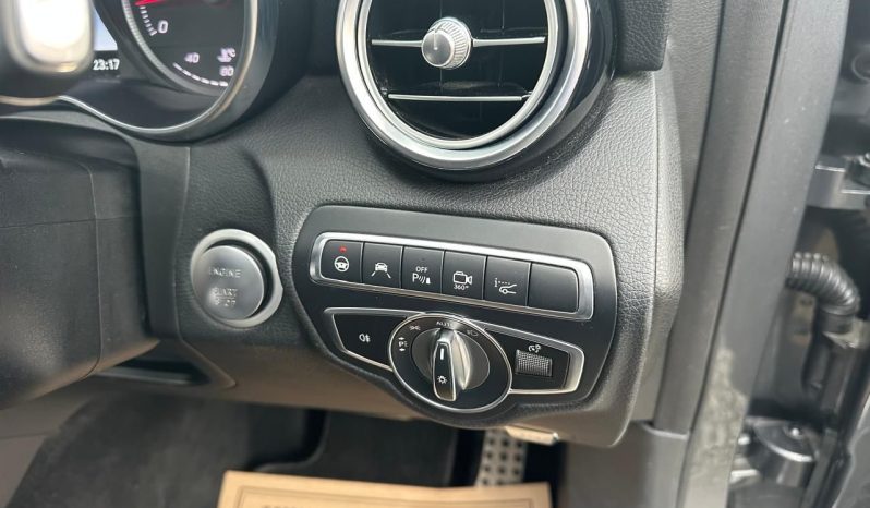 
								Mercedes-Benz GLC 250 full									