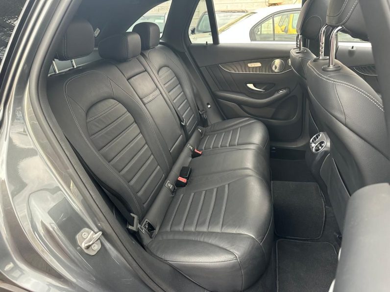 
								Mercedes-Benz GLC 250 full									