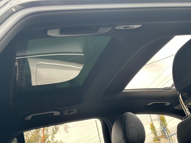 
								Mercedes-Benz GLC 250 full									