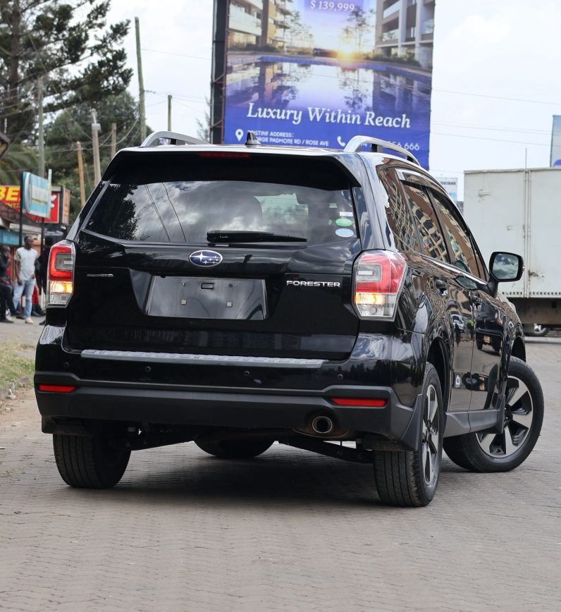 
								Subaru Forester Xbreak full									